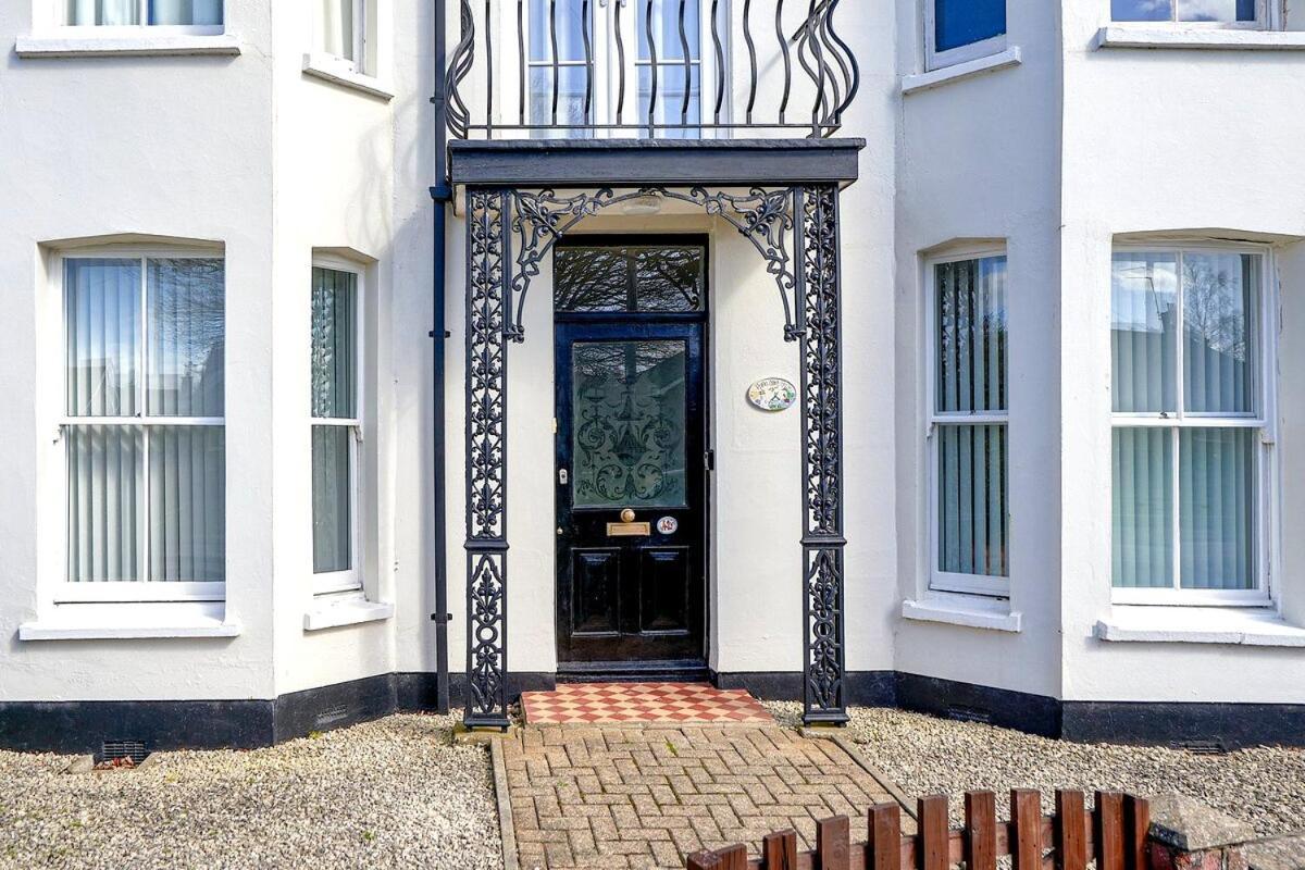 Stunning Ground Floor Apartment Near 绍斯沃尔德 外观 照片